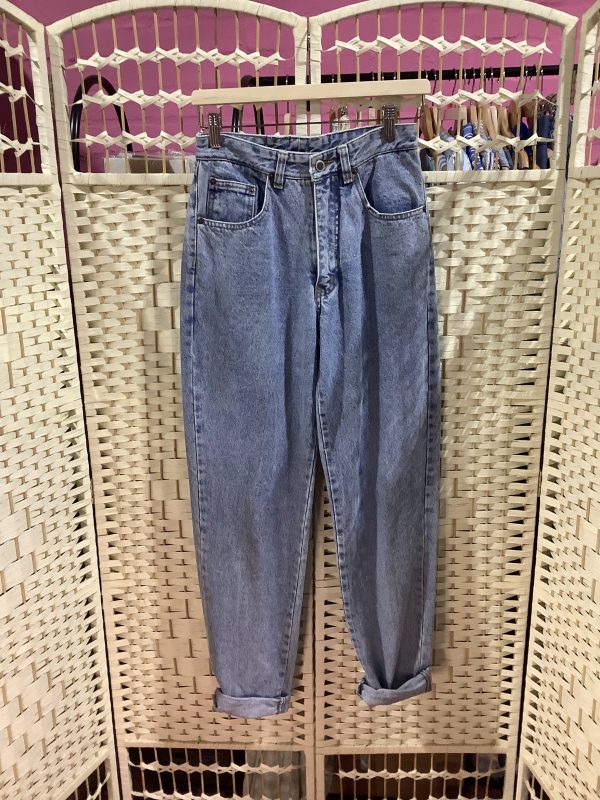 Vintage 80s Pepe tapered jeans with turn ups front view