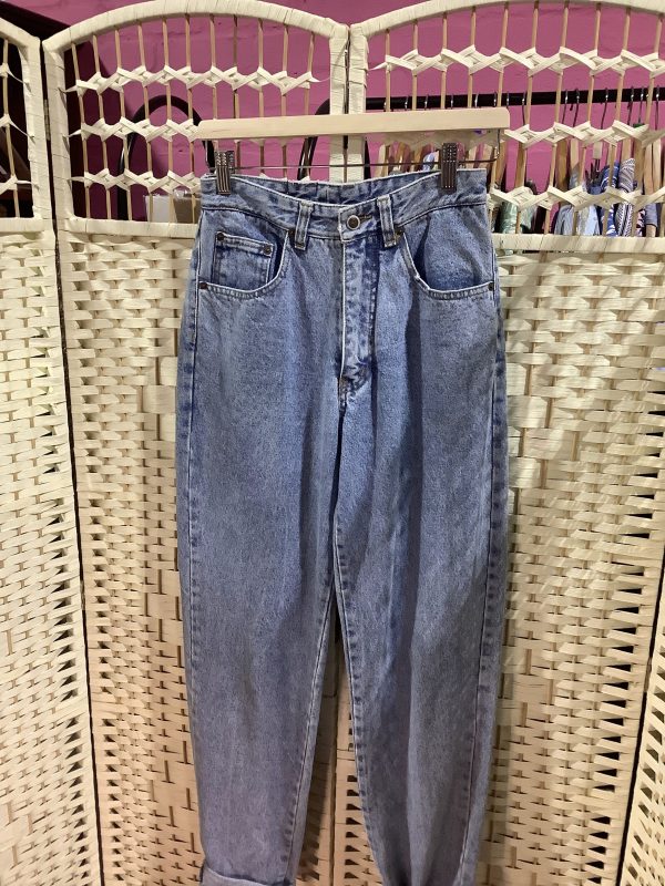 Vintage 80s Pepe tapered jeans with turn ups front view Top