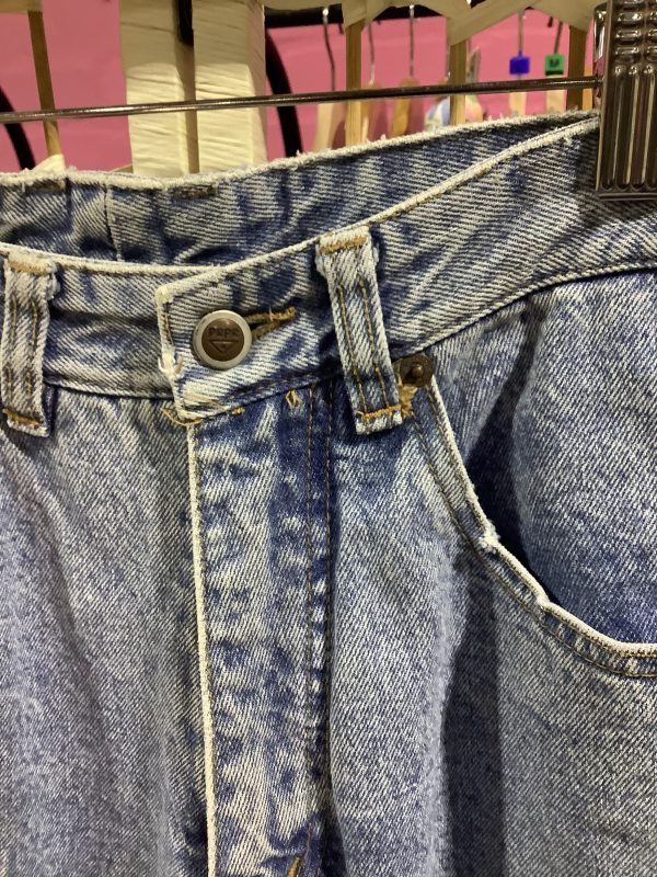 Vintage 80s Pepe tapered jeans with turn ups front view Waist band